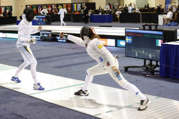 Essential Tips for Adult and Senior Fencers Starting Their Fencing Journey